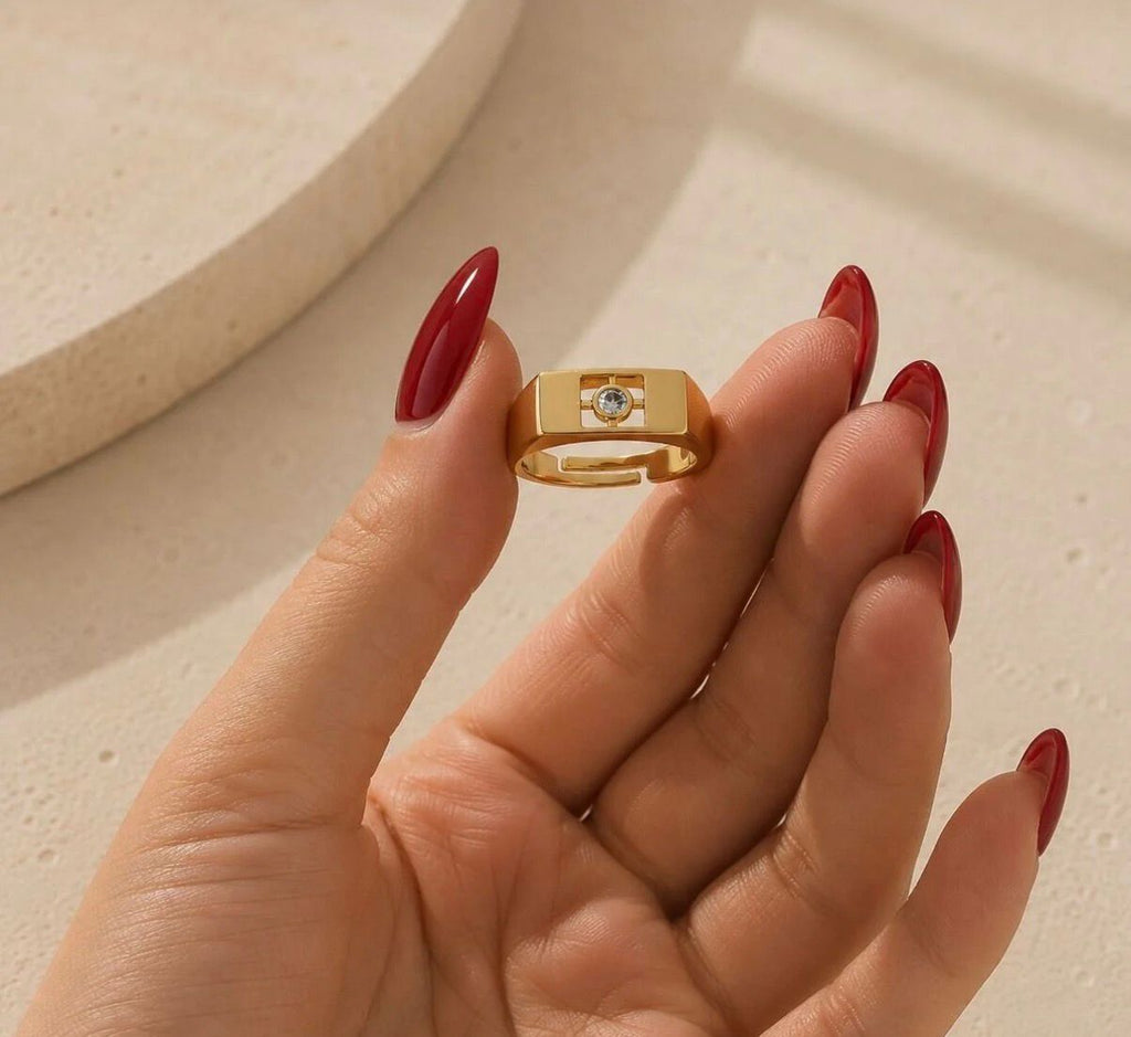 SAVOR Taş Detaylı Gold Ayarlanabilir Yüzük